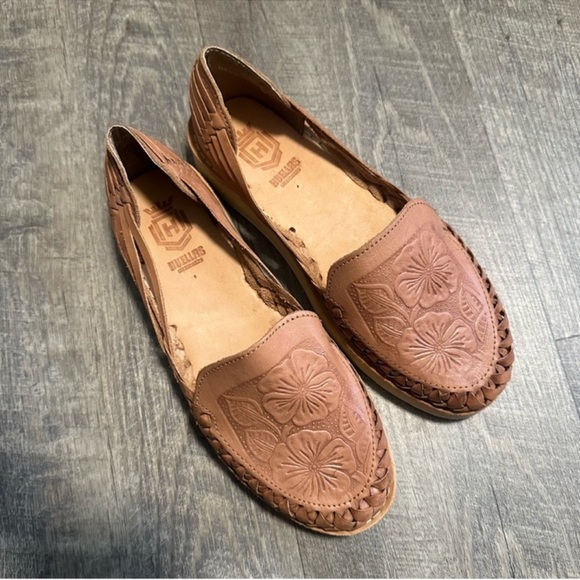 Ariat Women's Tan Leather Slip-On Shoes - Picture 2 of 5